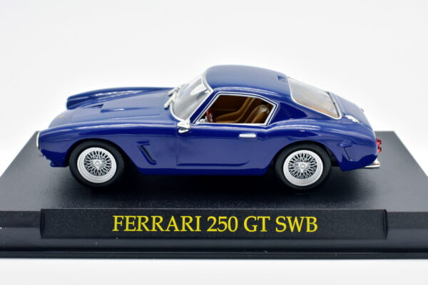 Modellini auto FERRARI 250 GT SWB scala 1:43 da collezione edicola ixo modellismo diecast