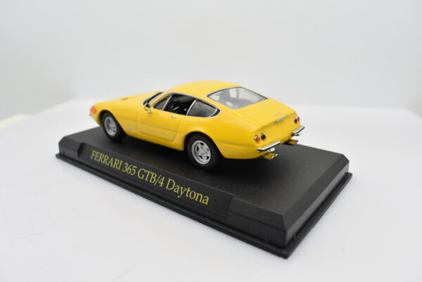 Modellini auto FERRARI 365 GTB/4 DAYTONA scala 1:43 collezione ixo modellismo diecast - Image 4