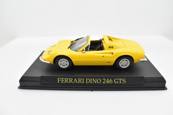 Modellini auto FERRARI DINO 246 GTS scala 1:43 da collezione edicola ixo modellismo diecast - Image 2