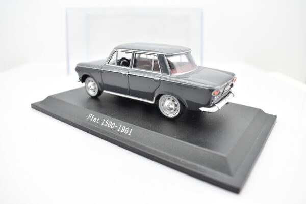 modellino auto scala 1:43 FIAT 1500 diecast collezione da edicola - Image 4