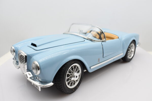 Modellino auto scala 1:18 LANCIA AURELIA B24 SPIDER modellismo da collezione - Image 3