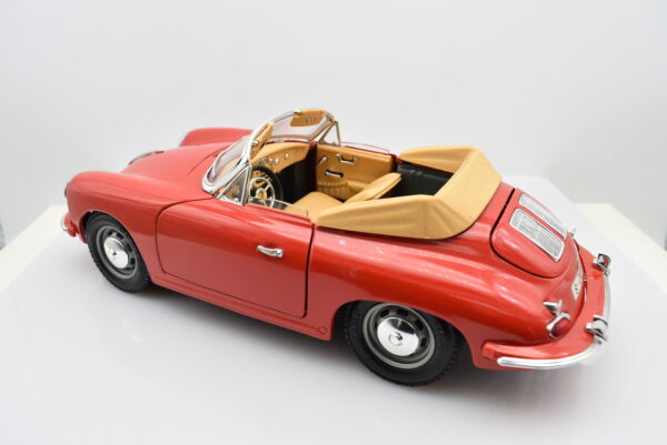 Modellino auto scala 1:18 PORSCHE 356 B modellismo da collezione - Image 4