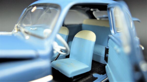 Modellino auto FIAT 600 D scala 1/24 diecast modellismo collezione epoca - Image 6