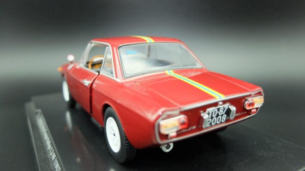Modellino auto scala 1:24 LANCIA FULVIA COUPE RALLY 1.3 HF modellismo statico da collezione diecast - Image 4