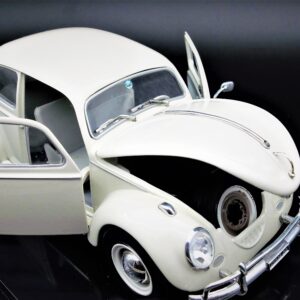 Modellino auto VW Maggiolino beetle kafer 1200 scala 1:24 diecast modellismo collezione statico epoca
