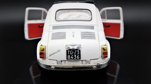 Modellino auto scala 1:24 Fiat 500 F modellismo statico da collezione - Image 9