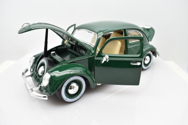 Modellino auto VOLKSWAGEN KAFER BEETLE scala 1:18 Burago diecast modellismo da collezione - Image 2