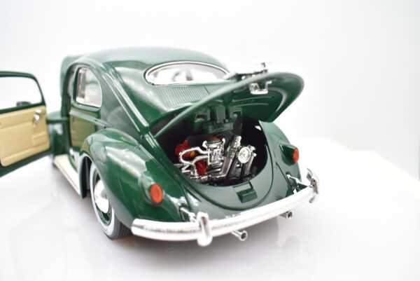 Modellino auto VOLKSWAGEN KAFER BEETLE scala 1:18 Burago diecast modellismo da collezione - Image 6