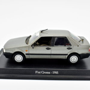 Modellino auto FIAT CROMA scala 1:43 modellismo statico collezione norev diecast