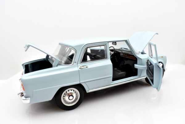 Modellino auto scala 1:24 Alfa Romeo Giulia 1600 Super modellismo statico da collezione - Image 6