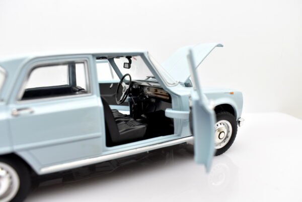 Modellino auto scala 1:24 Alfa Romeo Giulia 1600 Super modellismo statico da collezione - Image 7