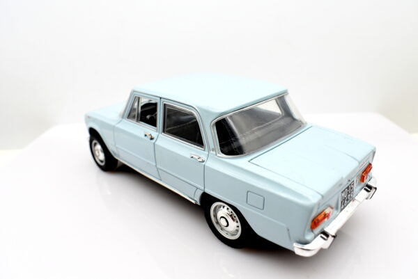 Modellino auto scala 1:24 Alfa Romeo Giulia 1600 Super modellismo statico da collezione - Image 9
