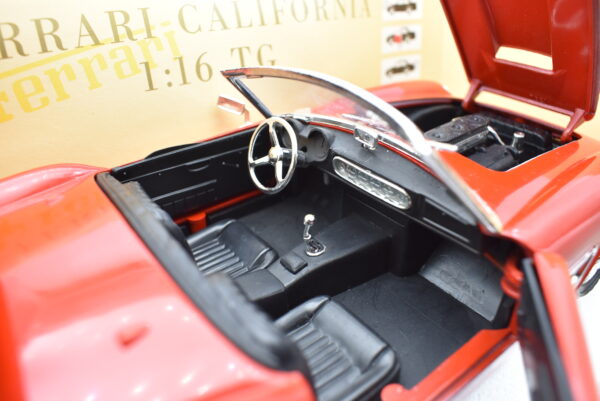 Modellino auto scala 1:16 Ferrari California Tonka Polistil Berlina modellismo collezione - Image 6