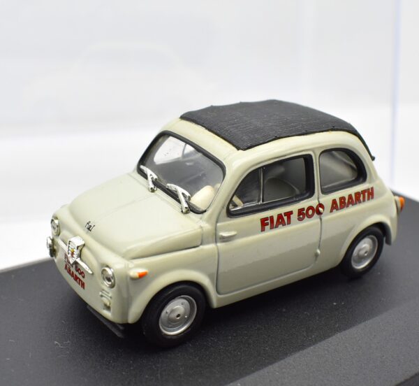 Modellini auto da collezione scala 1:43 FIAT 500 Abarth diecast modellismo statico