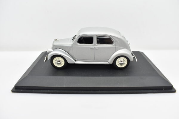Modellino auto scala 1:43 Lancia ARDEA IV Serie diecast modellismo statico da collezione - Image 3