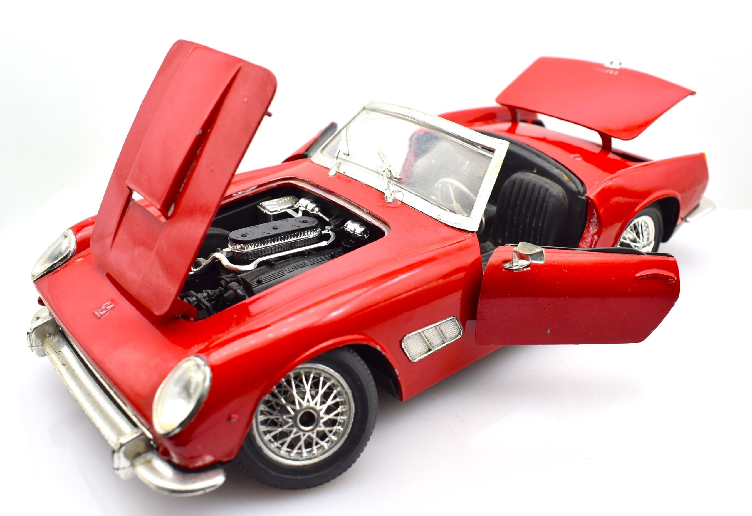 Modellino auto scala 1:16 Ferrari TG-21 Polistil diecast modellismo da collezione