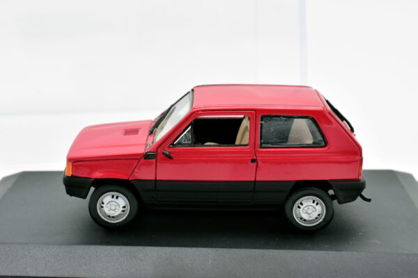 Modellino auto scala 1:43 Fiat Panda Norev diecast modellismo statico - Image 2