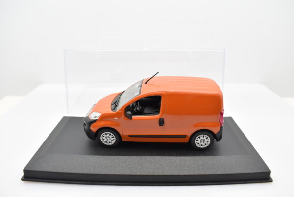 Modellino auto scala 1:43 Fiat Fiorino Norev diecast modellismo statico - Image 2