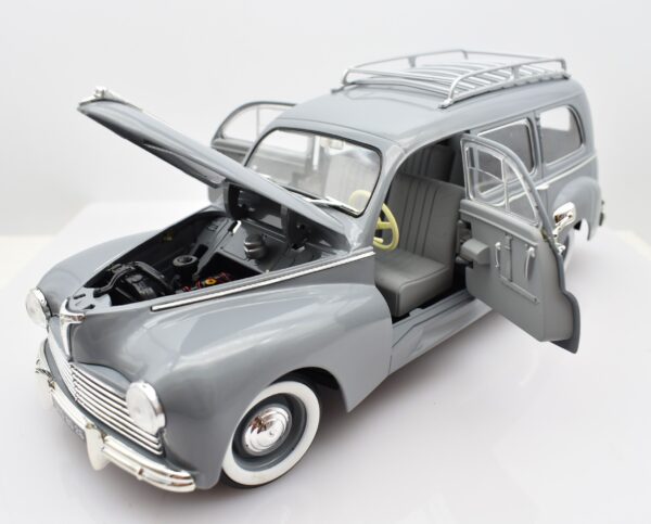Modellino auto scala 1:18 Peugeot 203 Solido diecast modellismo da collezione