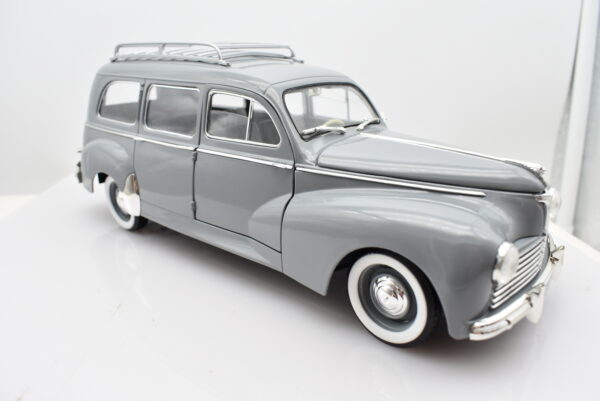 Modellino auto scala 1:18 Peugeot 203 Solido diecast modellismo da collezione - Image 7