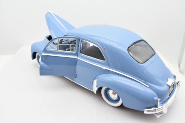 Modellino auto scala 1:18 Peugeot 203 Solido diecast modellismo da collezione - Image 3