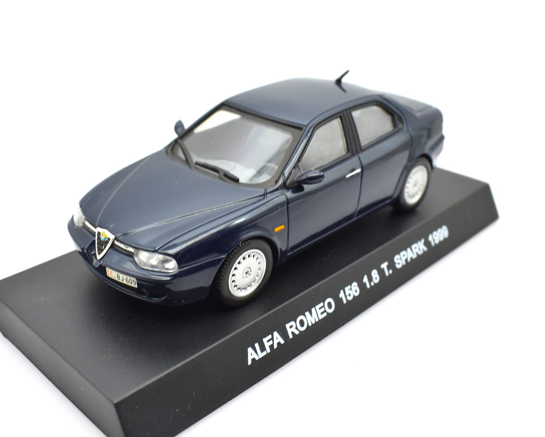 Modellini auto carabinieri da collezione scala 1:43 Alfa Romeo 156 1.8 T. Spark diecast modellismo da collezione