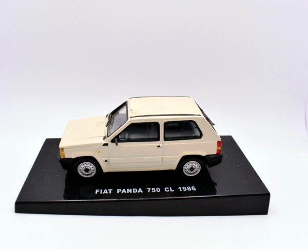 Modellino auto scala 1:43 Fiat Panda 750 CL diecast modellismo da collezione