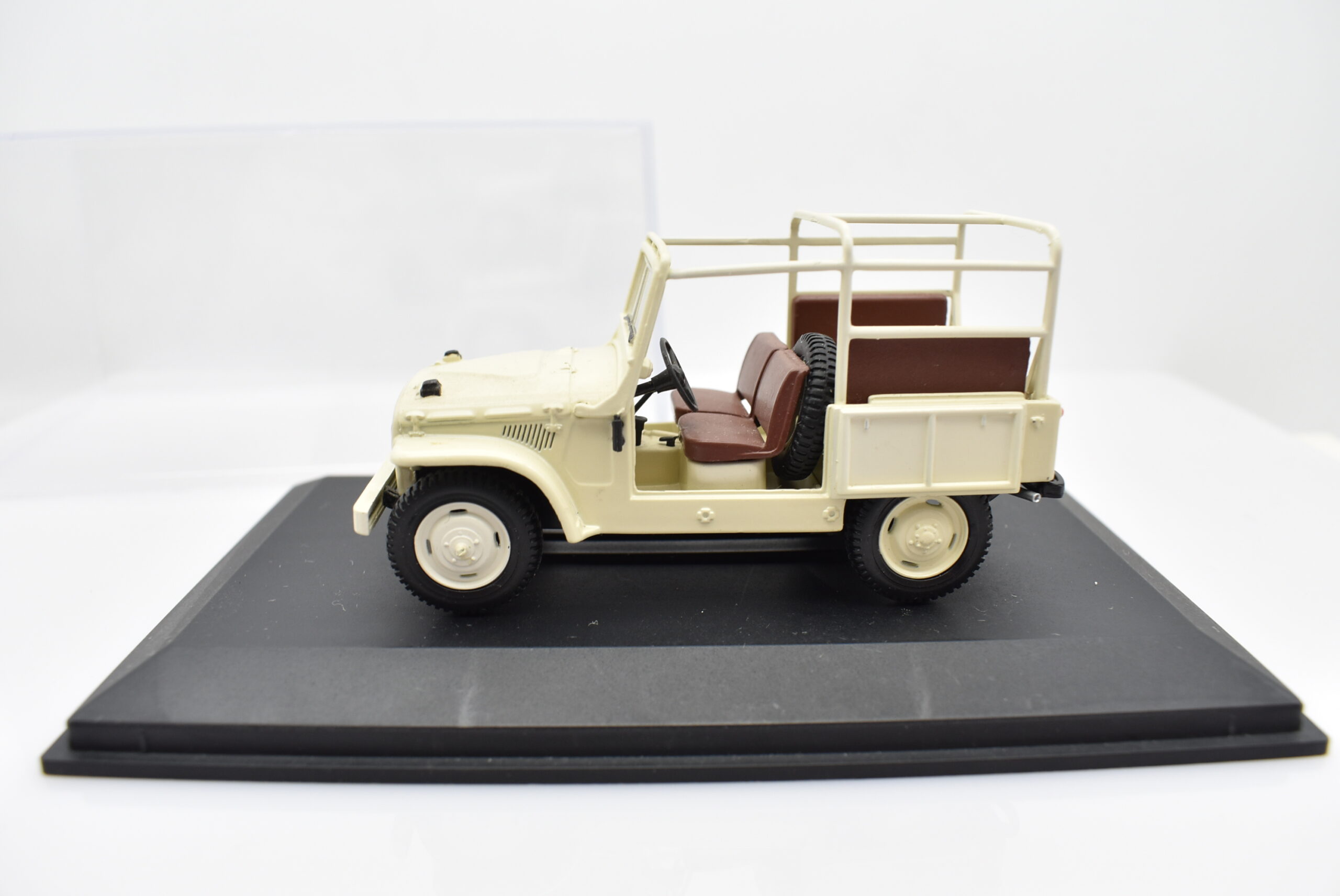Modellino auto scala 1:43 Fiat Campagnola Norev diecast modellismo statico - Image 2