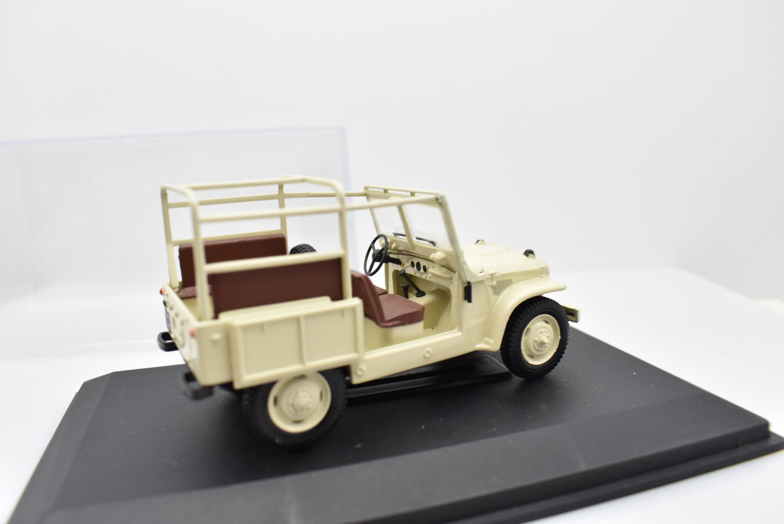 Modellino auto scala 1:43 Fiat Campagnola Norev diecast modellismo statico - Image 4