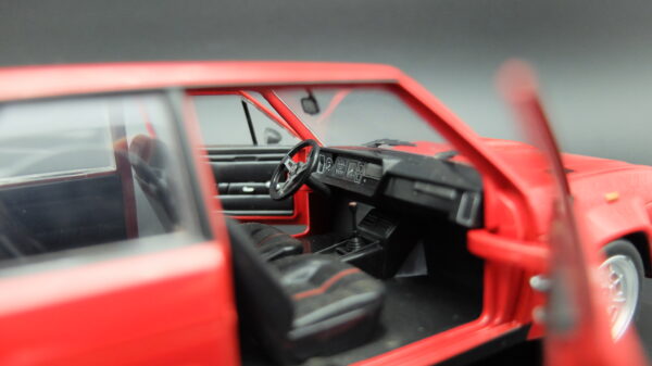 Modellino auto scala 1:24 Fiat 131 Abarth modellismo statico da collezione - Image 8