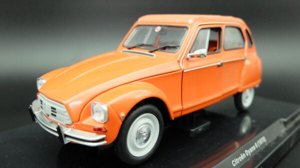 Modellino auto scala 1:24 Citroen Dyane 6 modellismo statico da collezione - Image 11