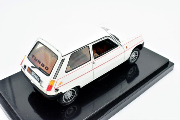 Modellino auto Renault 5 Alpine scala 1:24 diecast modellismo collezione statico - Image 5