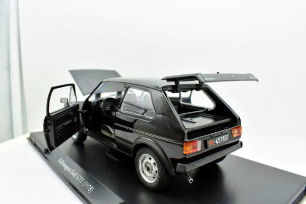 Modellino auto scala 1:24 VOLKSWAGEN VW GOLF GTI modellismo da collezione diecast - Image 3