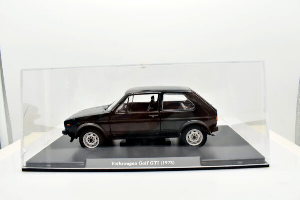 Modellino auto scala 1:24 VOLKSWAGEN VW GOLF GTI modellismo da collezione diecast - Image 4