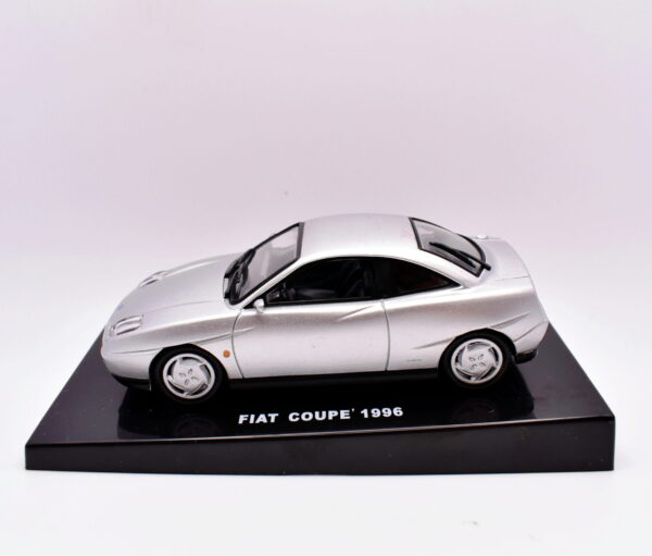 Modellino auto scala 1:43 Fiat Coupe diecast modellismo da collezione