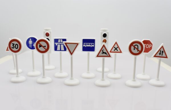 Modellino auto scala 1:64 Norev SEGNALI STRADALI TRAFFIC SIGNS diecast modellismo statico