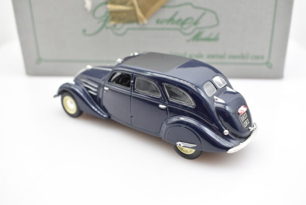 Modellino auto scala 1:43 Peugeot 402 Norev diecast modellismo da collezione - Image 4