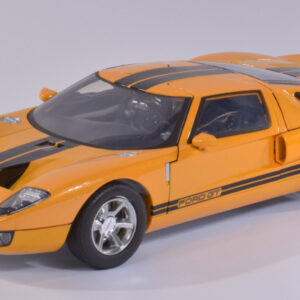 Modellino auto scala 1:12 FORD GT CONCEPT 2004 modellismo diecast