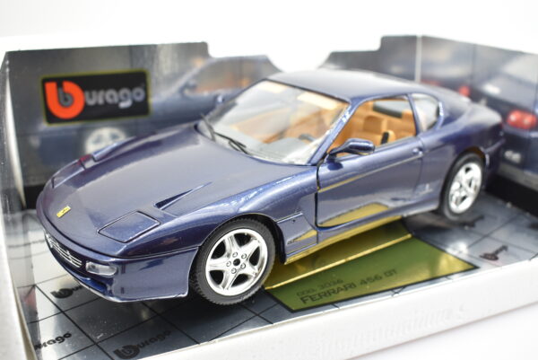 Modellino auto scala 1:18 Ferrari 456 GT Burago diecast modellismo da collezione - Image 10
