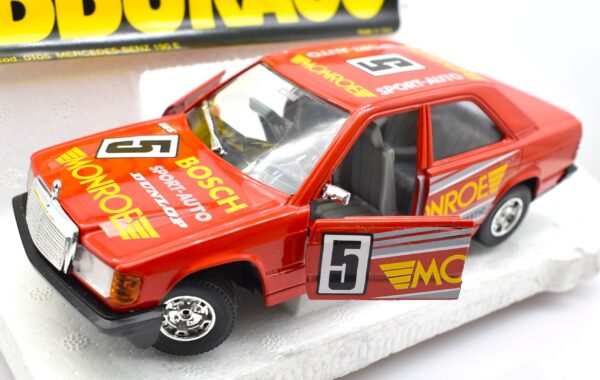 Modellino auto rally scala 1:24 Mercedes Benz 190E Burago diecast modellismo da collezione