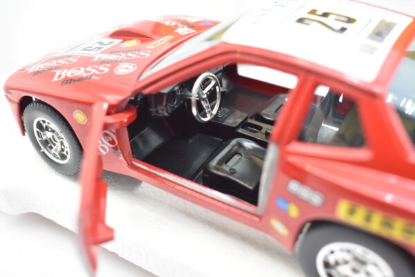 Modellino auto rally scala 1:24 Porsche 924 Turbo GR.2 Burago diecast modellismo da collezione - Image 6