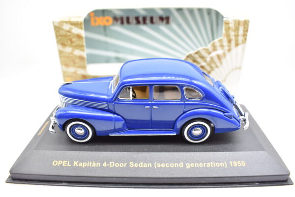 Modellino auto scala 1:43 Opel Kapitan 4 Door Sedan IXO diecast modellismo da collezione - Image 3