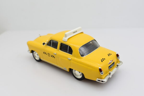 Modellino auto taxi scala 1:43 Volga M21 diecast modellismo da collezione - Image 4