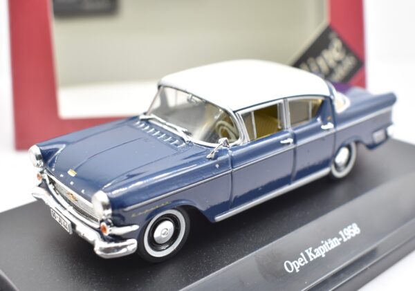Modellino auto scala 1:43 Opel Kapitan diecast modellismo da collezione