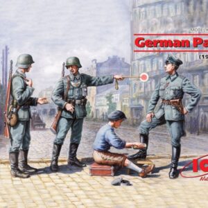 Modellino soldati model kit diorami ICM  GERMAN PATROL 1939-1942 1 OFFICER + 2 SOLDIERS + 1 CIVILIAN KIT 1:35