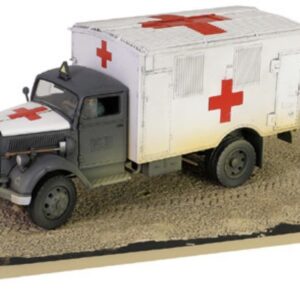 Modellino auto ambulanza OPEL BLITZ GERMAN 4x4 AMBULANCE 1940 1:32
