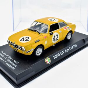 Modellino auto scala 1:43 Alfa Romeo 2000 GT Am diecast modellismo da collezione