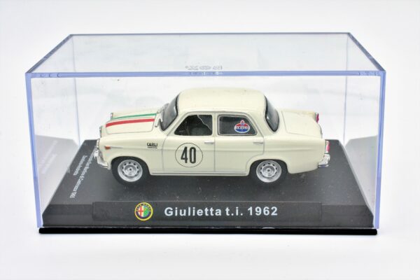 Modellino auto scala 1:43 Alfa Romeo Giulietta t.i. diecast modellismo da collezione - Image 2