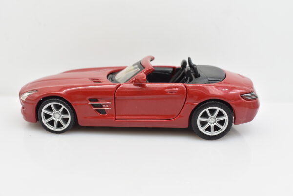 Modellino auto scala 1:32 Mercedes Benz SLS AMG Roadster Burago diecast modellismo da collezione - Image 6