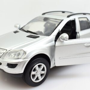 Modellino auto scala 1:32 Mercedes Benz M Class New Ray diecast modellismo da collezione
